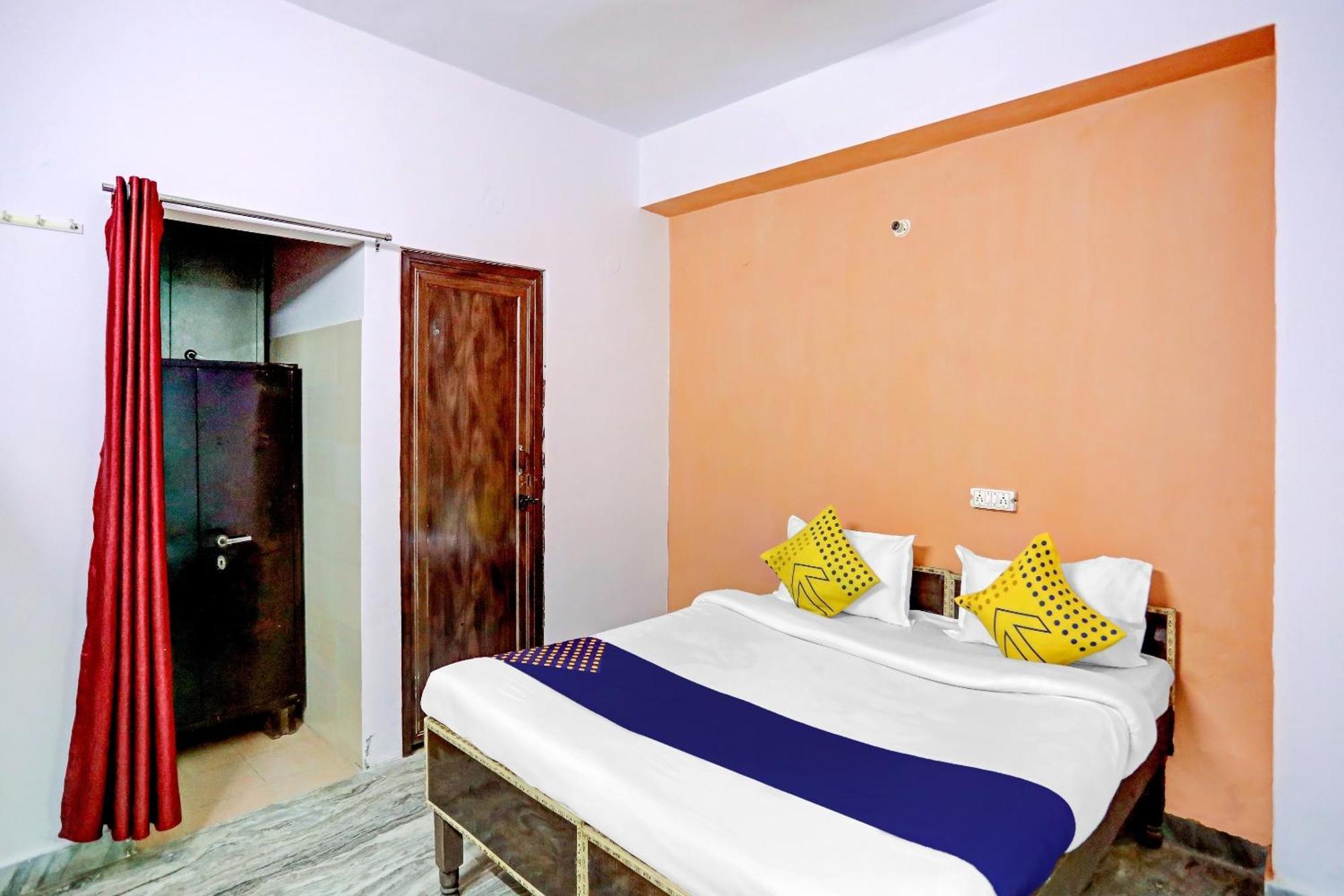 Spot On Raj Hotel Vip Near Worlds Of Wonder Kalkaji Devi ภายนอก รูปภาพ